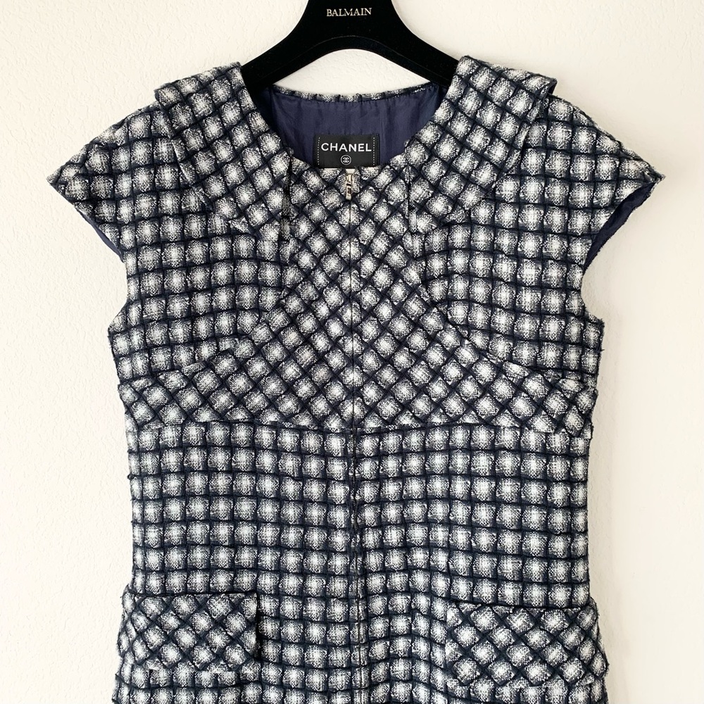Chanel tweed CC zipper dress - Picture 6 of 16